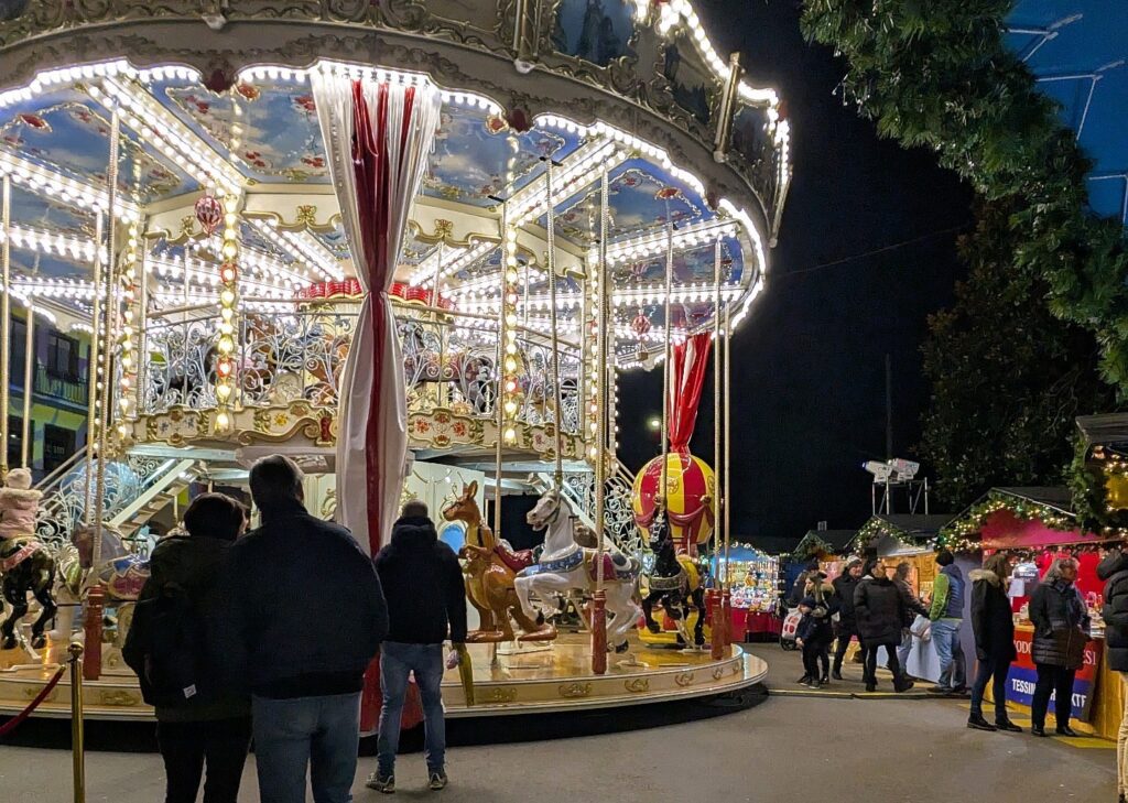 das doppelstöckige Karussell